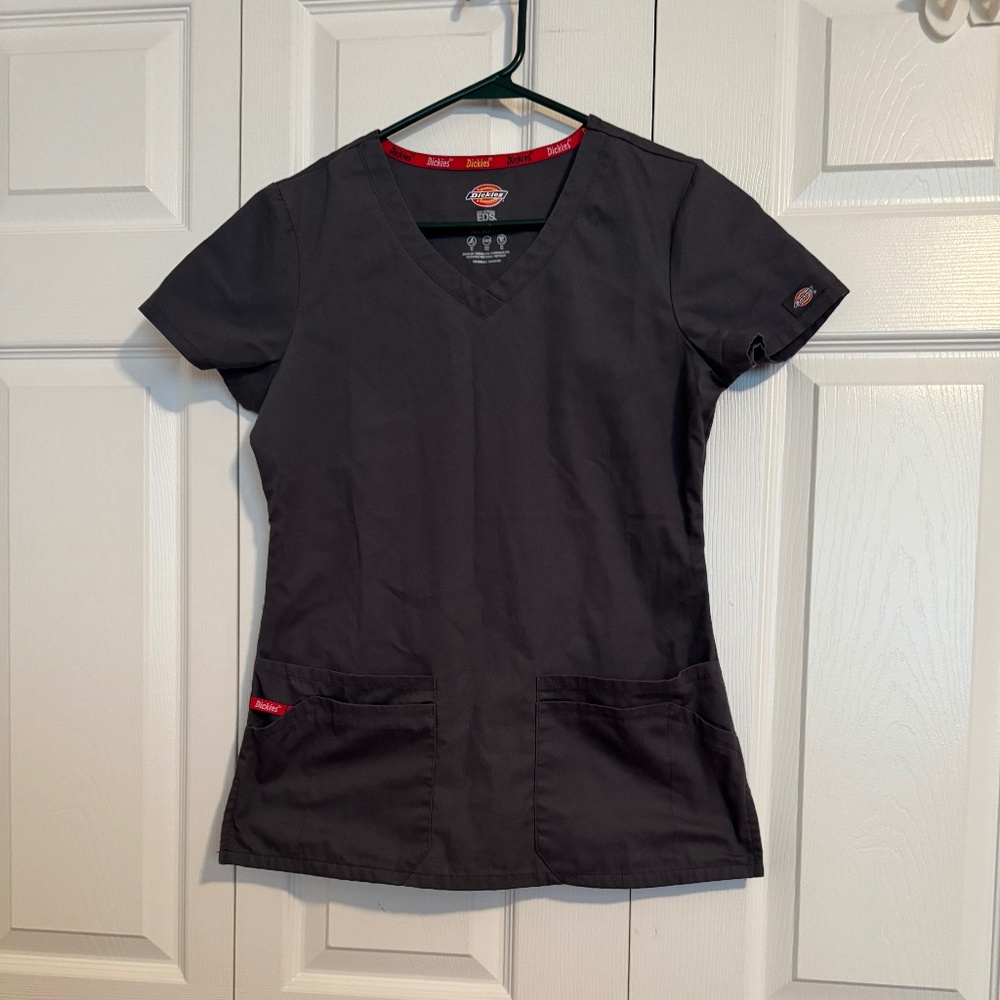 Women's EDS Signature V-Neck Scrub Top dark grey XS. New.